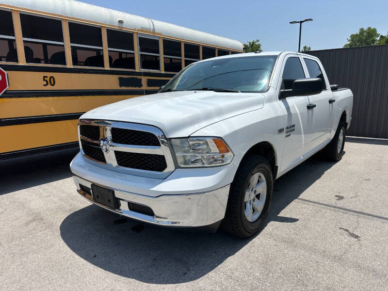 ram ram 1500 classic 2019 3C6RR7KT0KG627512 image ram ram 1500 classic 2019 3C6RR7KT0KG627512 image